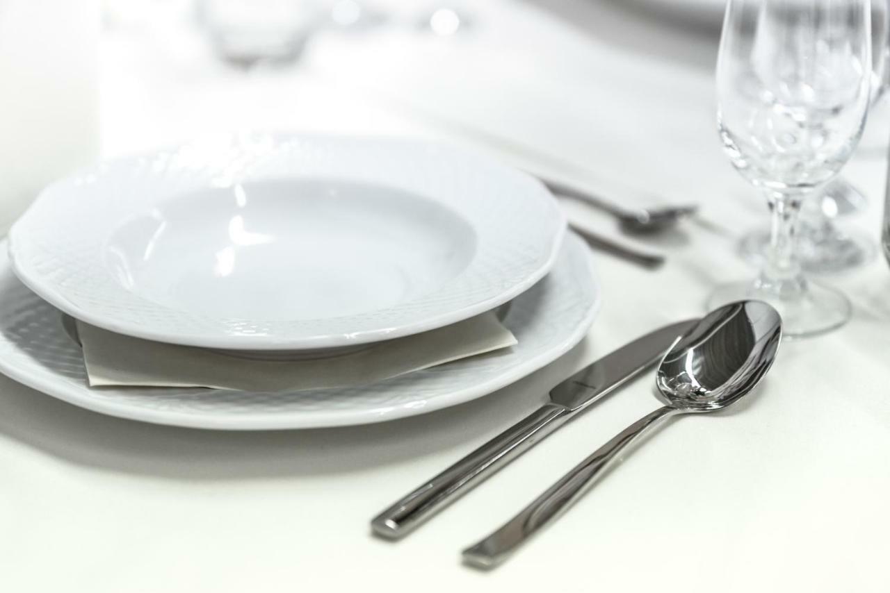 Oyo 13528 Kumud Plaza Hotel Bhubaneswar Bagian luar foto